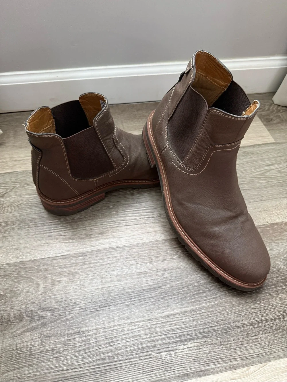 Dockers Men's Dark Brown Leather Chukka Boots